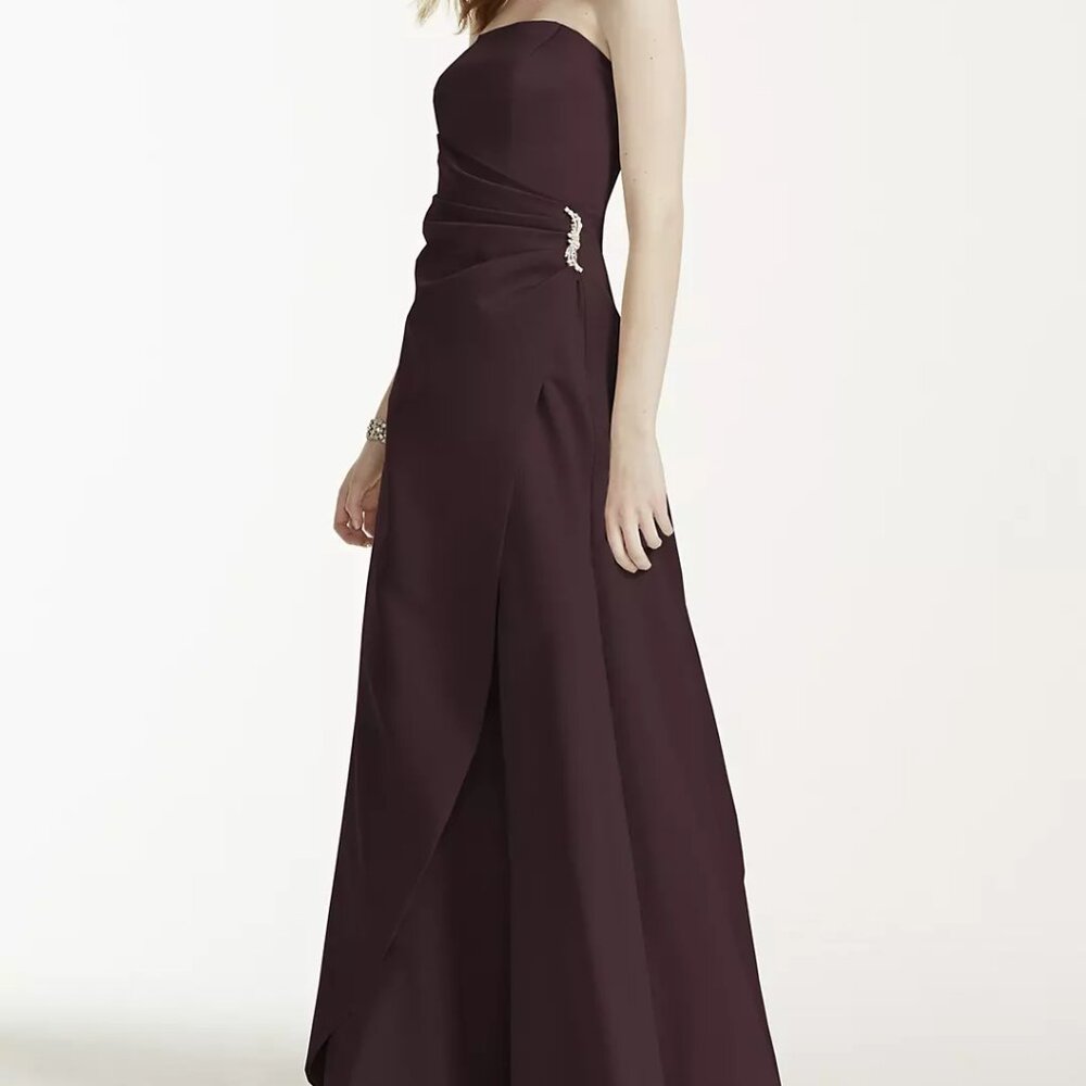 David's Bridal Women's Truffle Satin Strapless Gown with Side Drape & Brooch 6